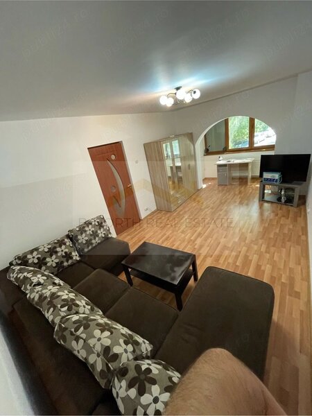 Tineretului, apartament 2 camere de inchiriat, decomandat, centrala proprie.